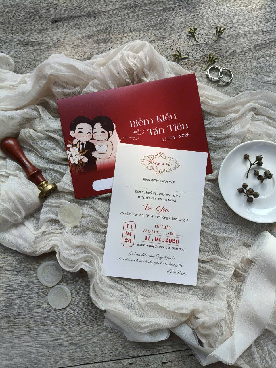 in thiep cuoi dep gia re